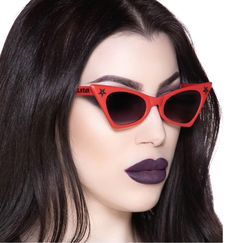 Killstar ✦ Nyte Blood CatEye Sunglasses ✦ Red Frame Black Lens Star Detail NWT